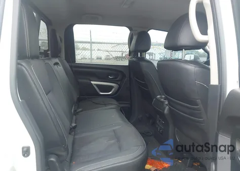 2019 Nissan Titan Pro-4X из США, поврежденный, VIN 1N6AA1E57KN504186